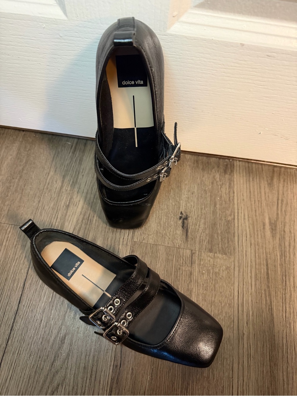 DOLCE VITA arora ballet flat in black- Size 7